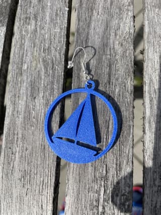 Segelbåt i blå, 3D-printade örhängen
