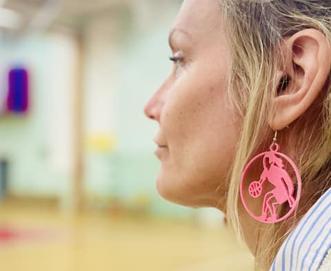 Basketbollsdribblare i rosa, 3D-printade örhängen (bild 2)