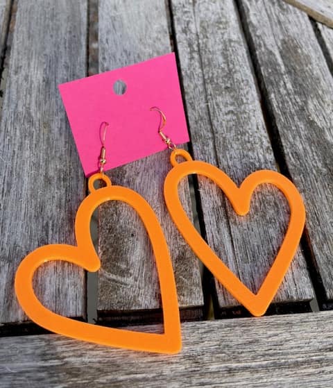 Hjärta i orange, 3D-printade örhängen (bild 3)