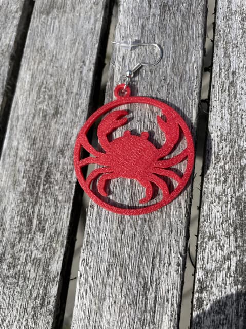 Krabba i röd, 3D-printade örhängen